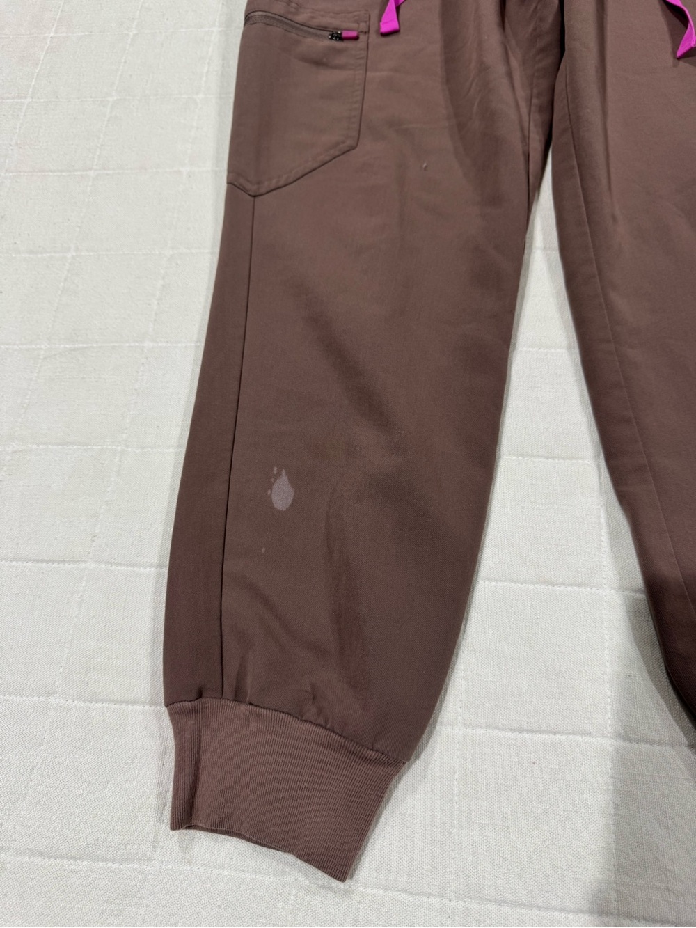 Figs Scrubs Pants - Picture 9 of 13